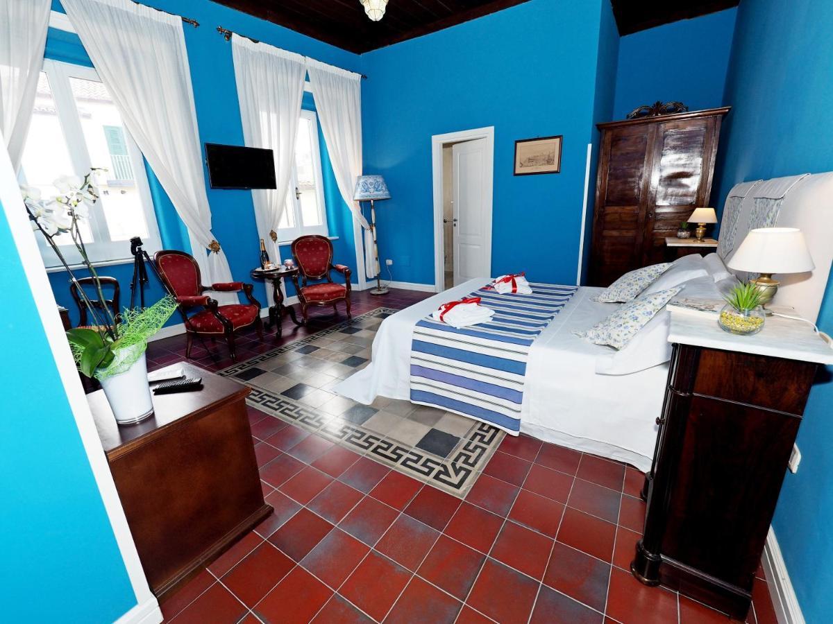 Bed and Breakfast Palazzo Toraldo Di Francia Tropea Zewnętrze zdjęcie